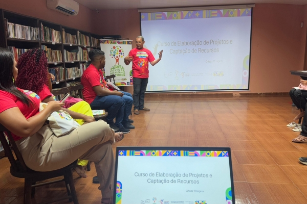 Capacitação para Transformar a Cultura Local