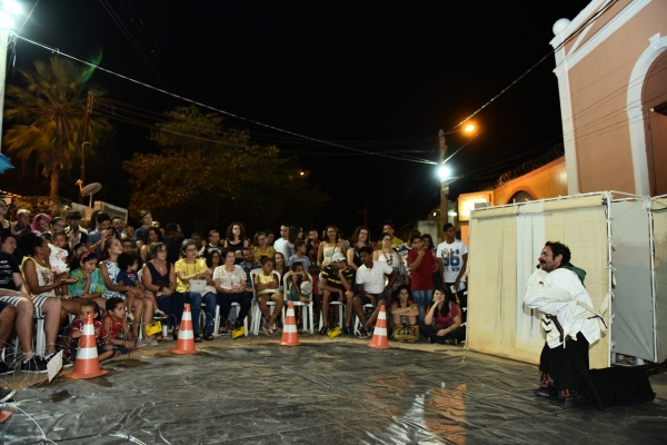 A iniciativa é mais um passo do Escândalo Legalizado de Teatro e Secretaria de Cultura do Estado do Piauí – Secult, para a consolidação de sua missão: ser um agente de incentivo e de difusão 