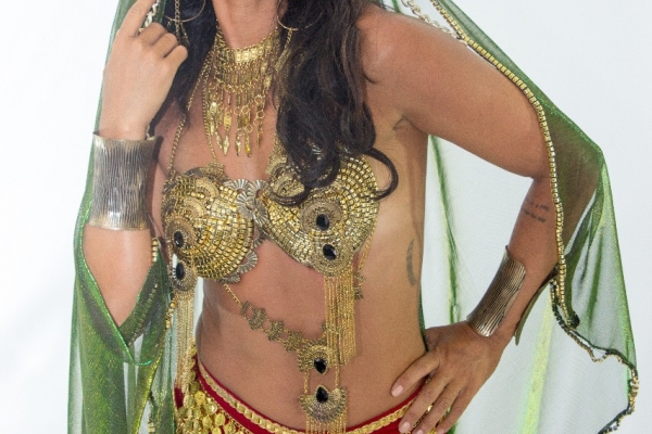 A atriz Dani Suzuki fala sobre sua participação na Paixão de Cristo em Floriano-PI 